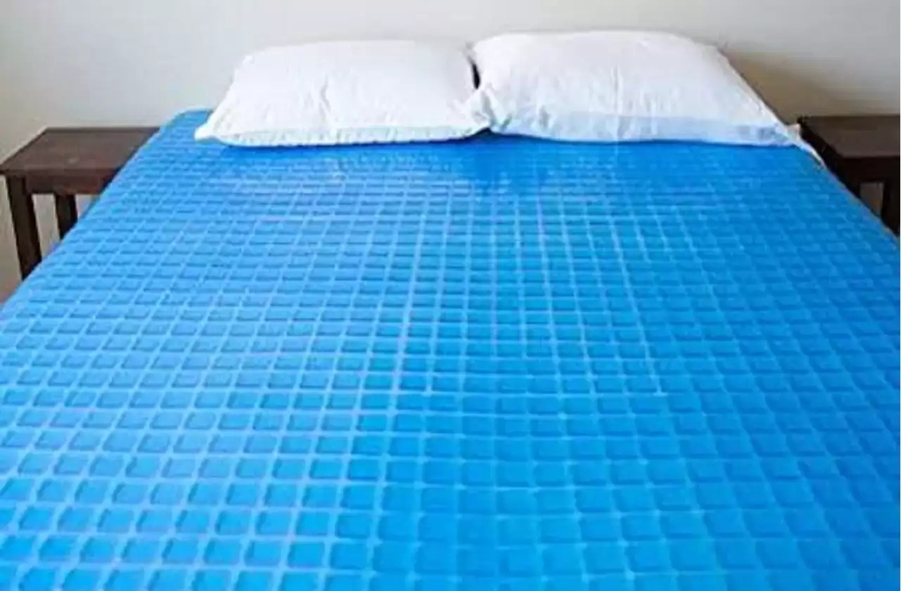 गर्मी से बचाने के लिए आ गई AC Bed Sheet, बेड पर बिछते ही हो जाएगी बर्फ की तरह ठंडी